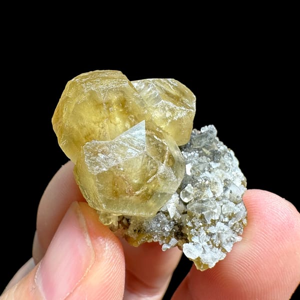 Glassy yellow calcite crystals with dolomite and siderite from Guizhou, China, second angle