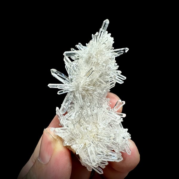 Transparent chrysanthemum quartz spray from Jinkouhe, Sichuan, China, top view
