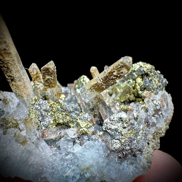 Clear quartz points with chalcopyrite and freibergite from Inner Mongolia, China, reverse side