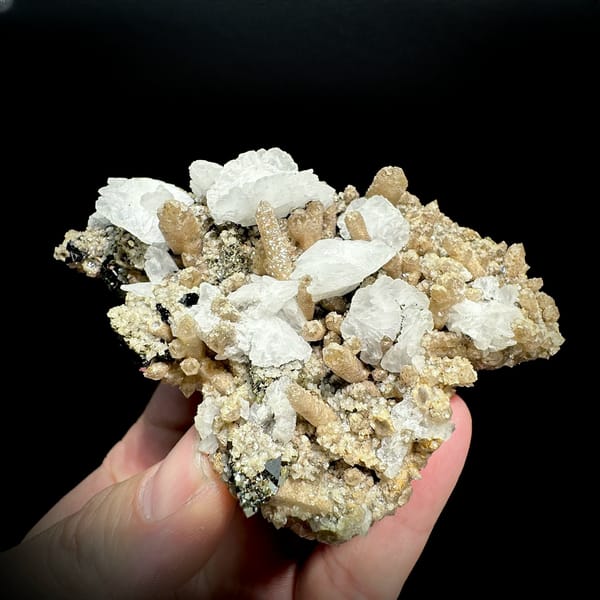 Pale yellow quartz floater with calcite, chalcopyrite and marmatite from Inner Mongolia, China