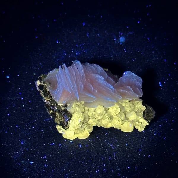 Peach baryte petal-fan on dark matrix with cerussite from Morocco, second angle