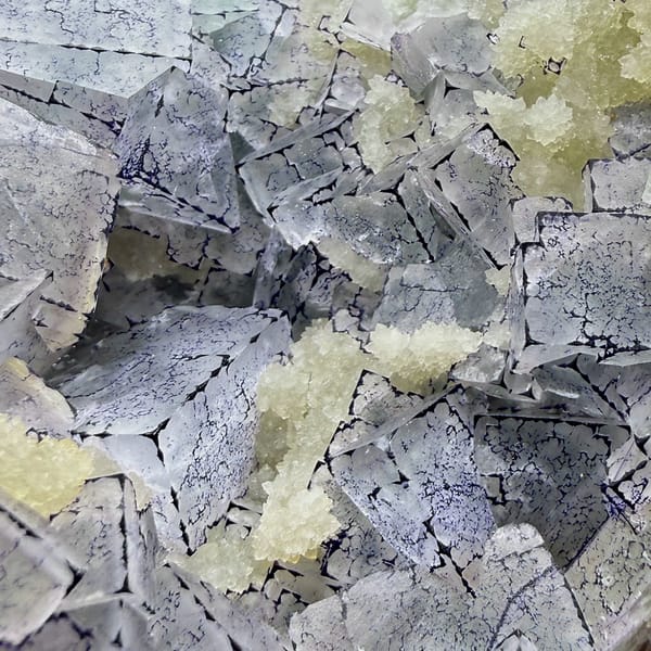 Purple-edged QR-code fluorite cubes with quartz from Guizhou, China, top view