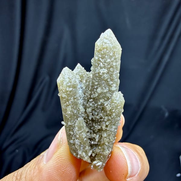 Grey-green quartz prisms with apophyllite from Inner Mongolia, China, top view