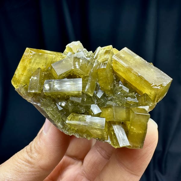 Glassy golden baryte blades with pale fluorite from Jiangxi, China, second angle