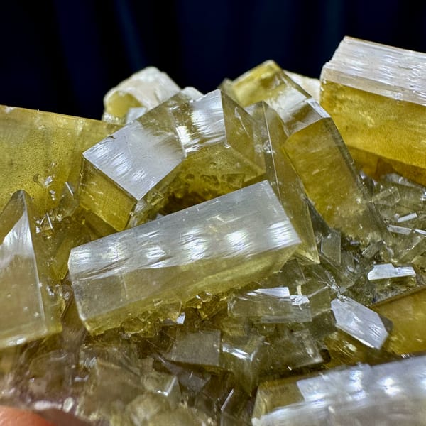 Glassy golden baryte blades with pale fluorite from Jiangxi, China, reverse side