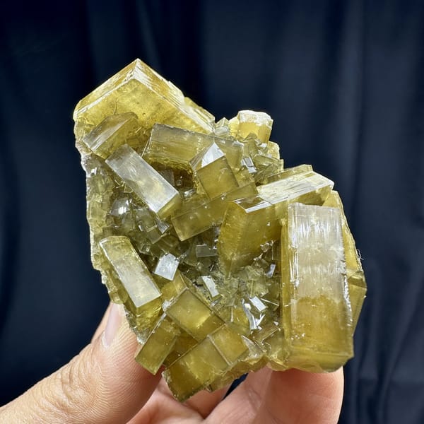Glassy golden baryte blades with pale fluorite from Jiangxi, China, top view