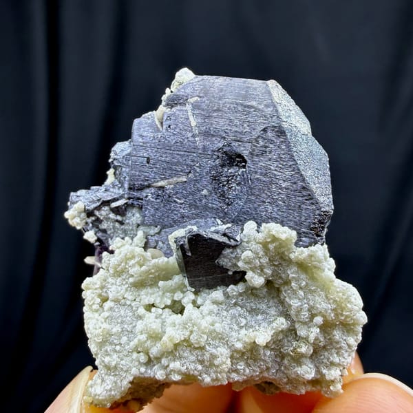 Black wolframite blades with purple fluorite and mica from Yaogangxian Mine, Hunan, China, second angle