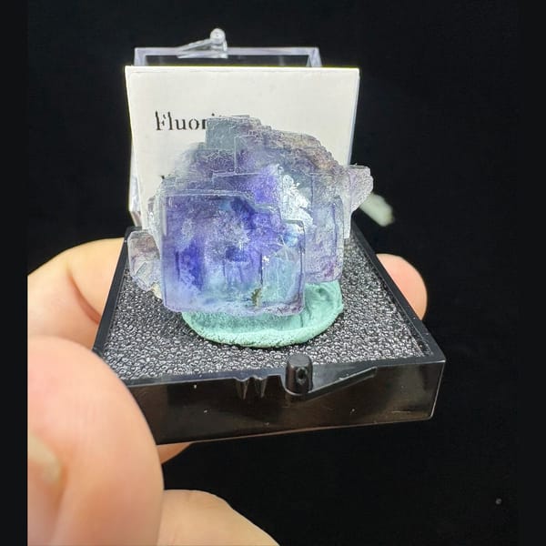 Blue-purple fluorite crystal from Yaogangxian, Hunan, China, natural mineral specimen, photo 1 of 4