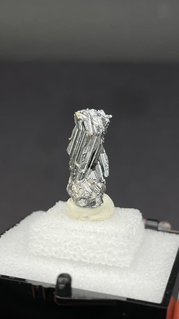 Silver cogwheel-twinned bournonite crystal from Yaogangxian, Hunan, China