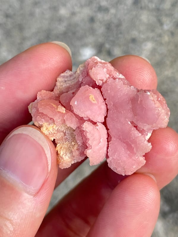 Bright pink botryoidal rhodochrosite from Argentina, reverse side