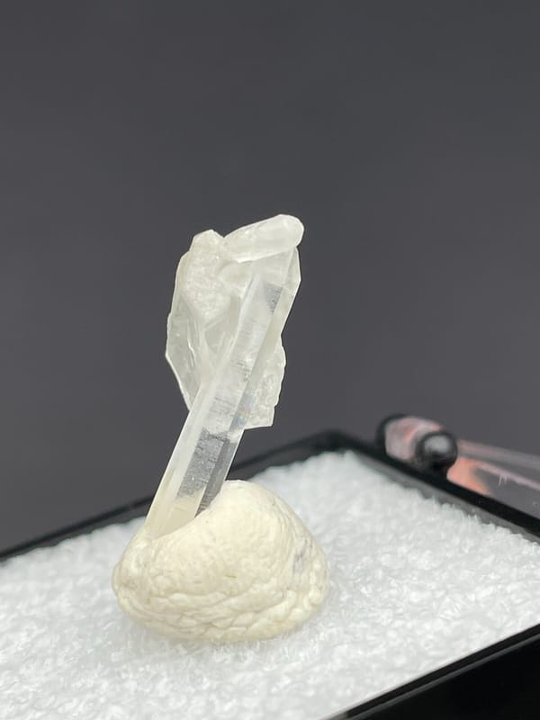 Thin white baryte blade with a quartz needle, Jinkouhe, Sichuan, China, second angle