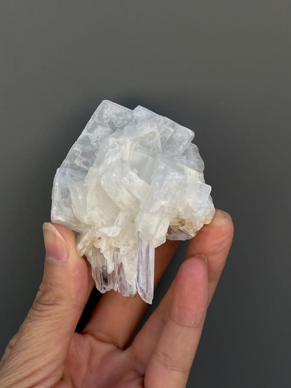 White blocky baryte with clear quartz points from Jinkouhe, Sichuan, China, second angle