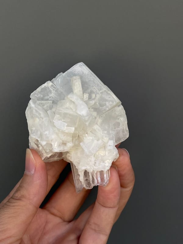 White blocky baryte with clear quartz points from Jinkouhe, Sichuan, China, top view
