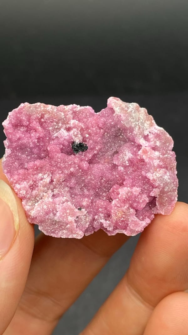 Bright rose-pink cobaltoan calcite crust from DR Congo, reverse side