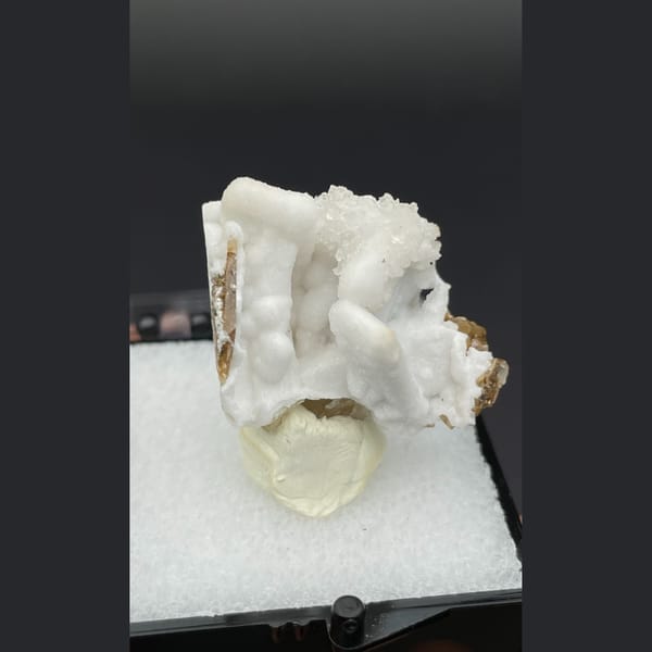 White-coated barite crystal cluster from Henan, natural mineral for display, photo 5 of 8