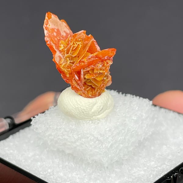 Natural wulfenite crystals from Xinjiang, collector mineral specimen, photo 7 of 8