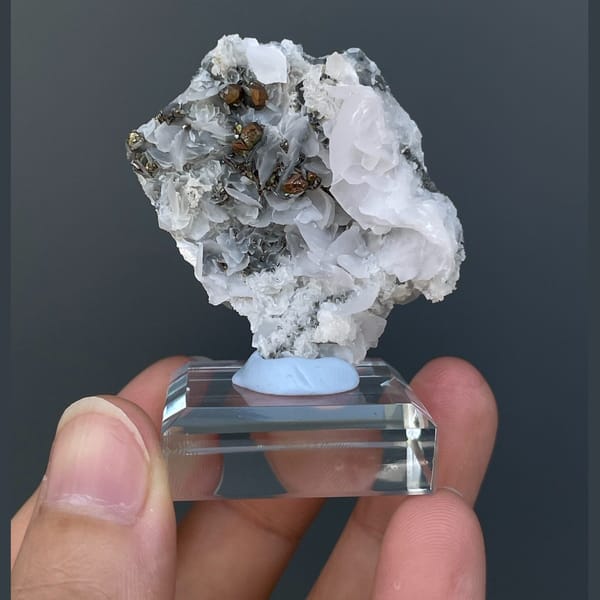 Calcite crystals from Hunan, 4.3 cm across, raw mineral specimen, photo 2 of 7