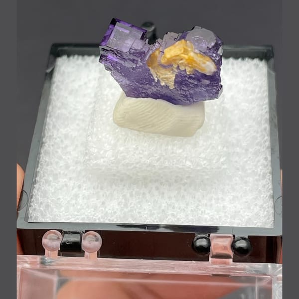 One-of-a-kind violet fluorite crystal specimen from Xinjiang, China, photo 4 of 6