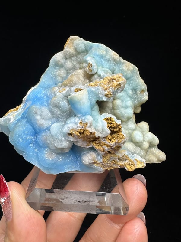 Hemimorphite from Yunnan, China, individual mineral specimen view 3