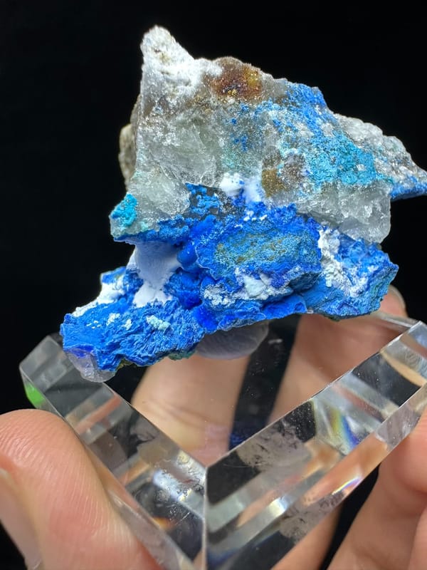 Gibbsite from Guizhou, China, individual mineral specimen view 2