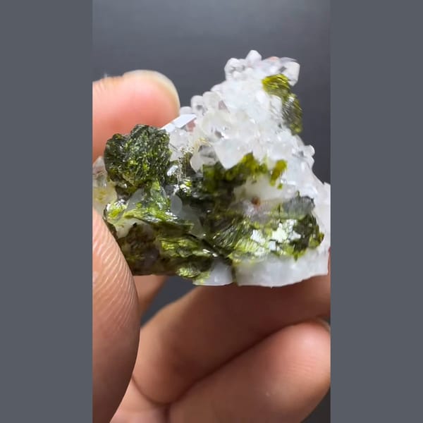 Green Epidote on White Quartz from Sichuan - complete view
