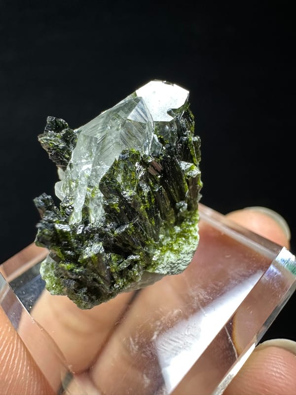 Epidote from Pakistan, individual mineral specimen view 1