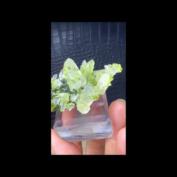Green epidote with quartz from Sichuan — additional angle