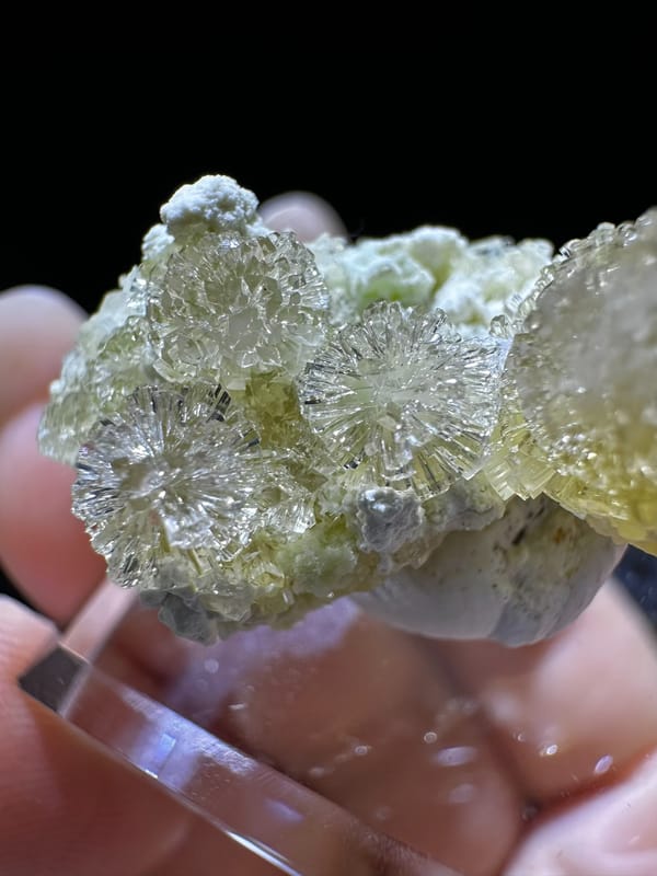 Creedite from Guizhou, China, individual mineral specimen view 1