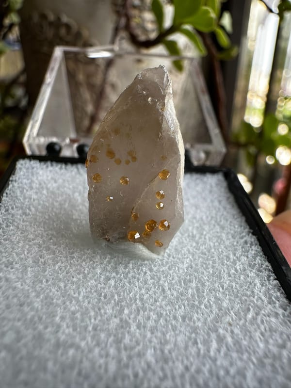 Quartz from Fujian, China, individual mineral specimen view 1