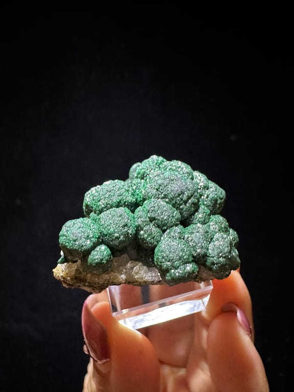 Malachite from DR Congo, individual mineral specimen view 1