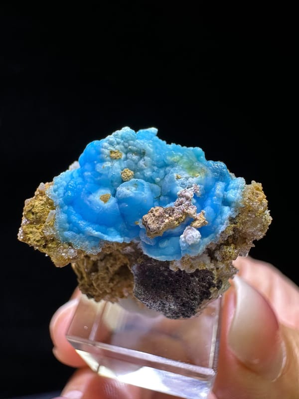 Gibbsite from Guizhou, China, individual mineral specimen view 1