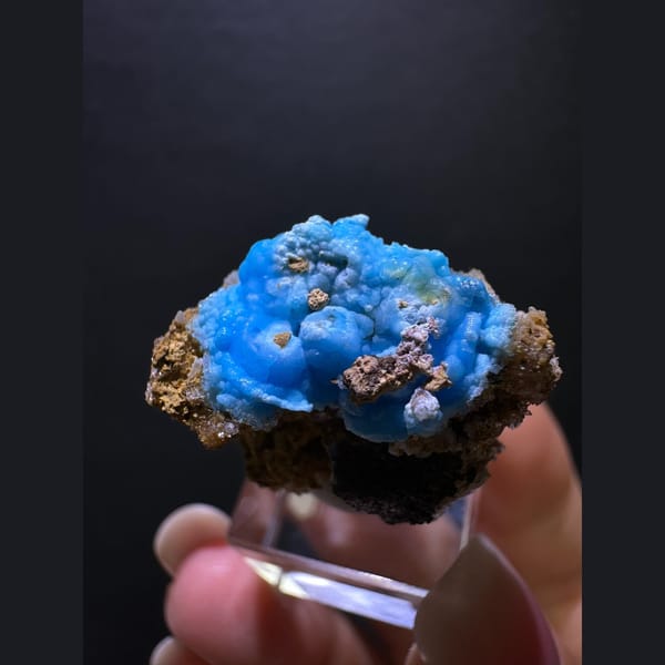 Blue Ring Gibbsite from Guizhou - complete view