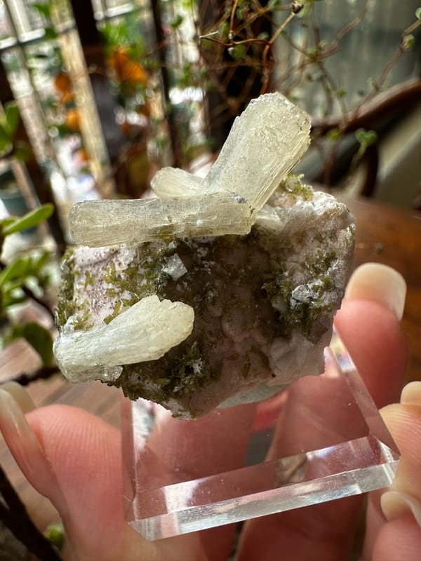 Zeolite group (species not verified) from Sichuan, China, individual mineral specimen view 1