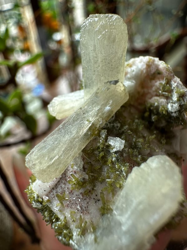 Zeolite group (species not verified) from Sichuan, China, individual mineral specimen view 2
