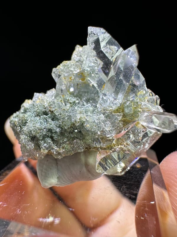 Quartz from Himalaya, individual mineral specimen view 3