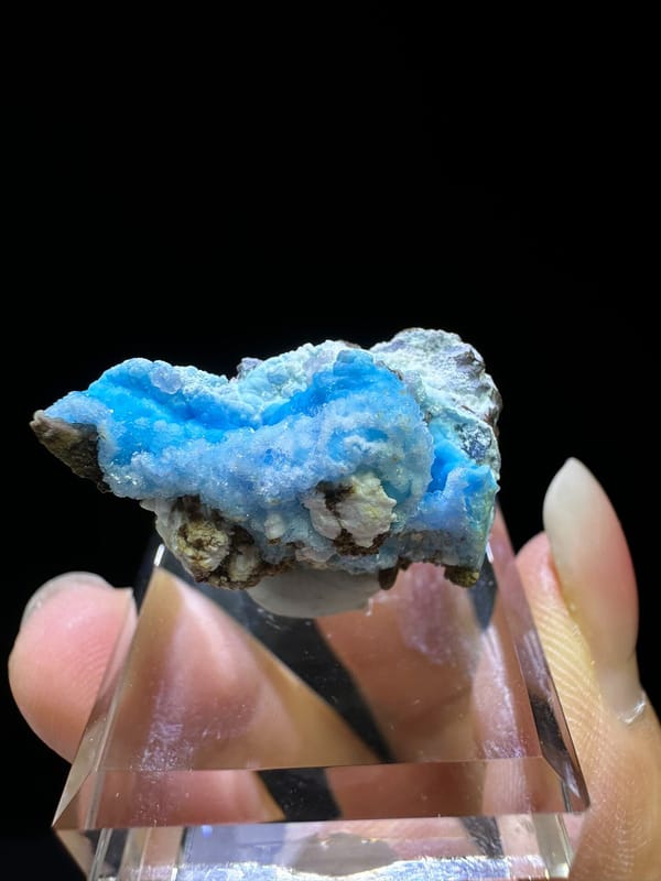 Gibbsite from Guizhou, China, individual mineral specimen view 2