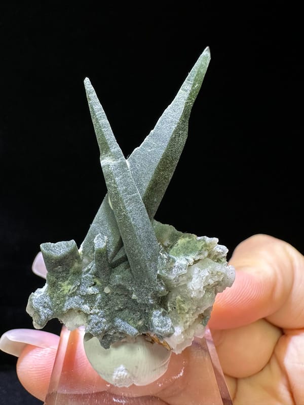 Twin Green inclus des lances à quartz du Népal