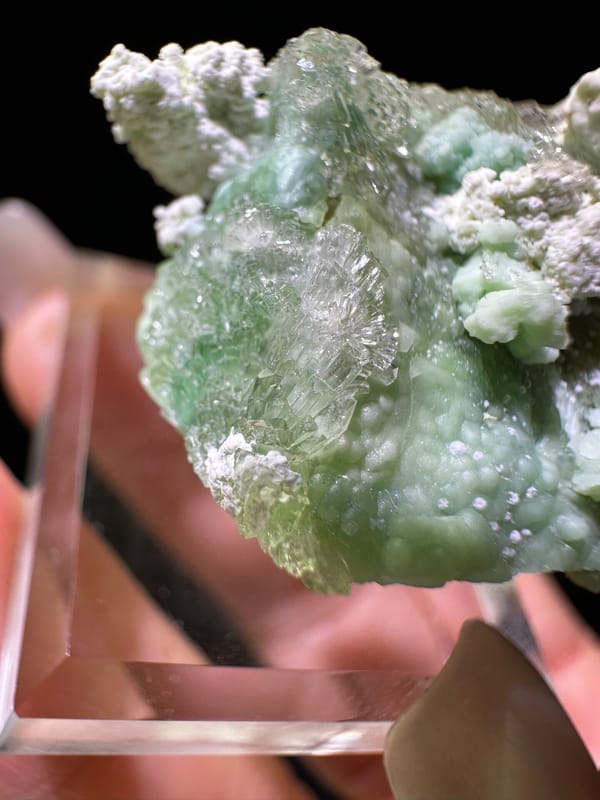 Creedite from Guizhou, China, individual mineral specimen view 5