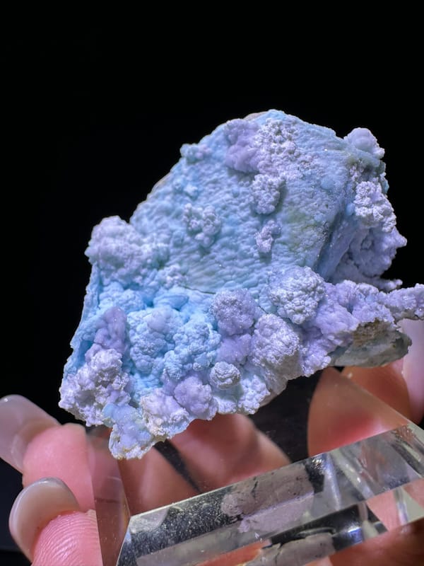 Creedite from Guizhou, China, individual mineral specimen view 3