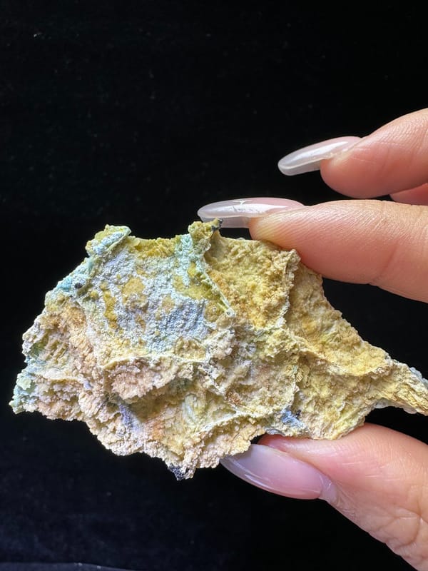 Creedite from Guizhou, China, individual mineral specimen view 2