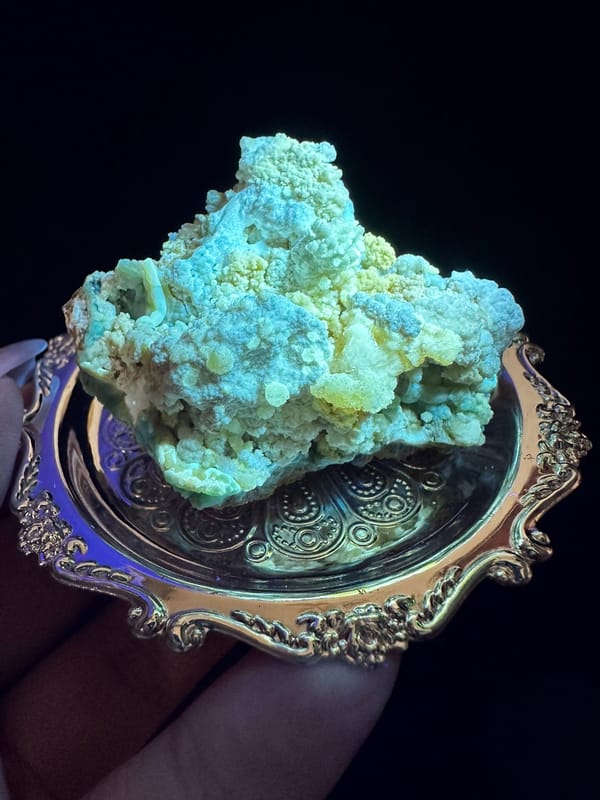 Creedite from Guizhou, China, individual mineral specimen view 5