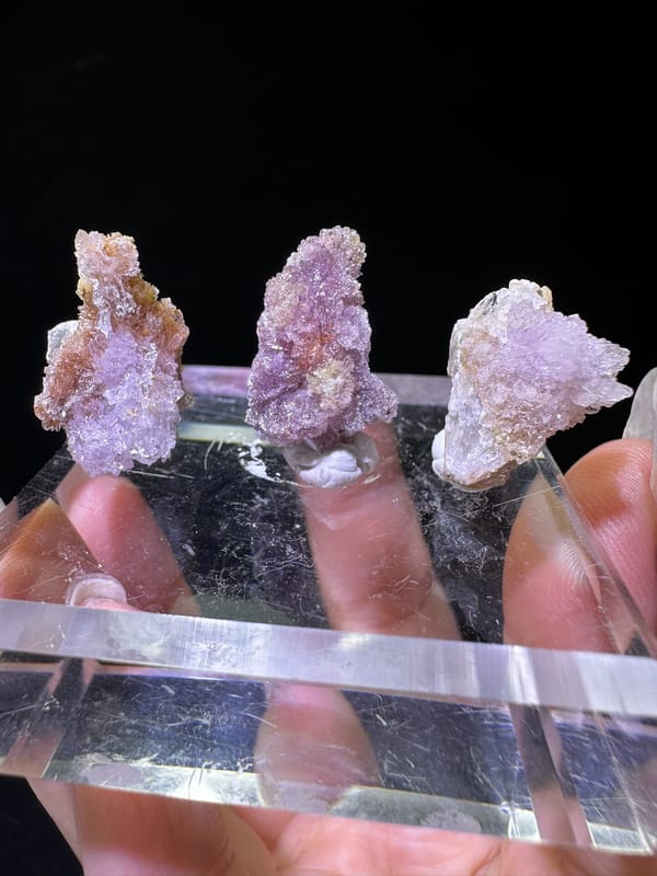 Creedite from Guizhou, China, individual mineral specimen view 1