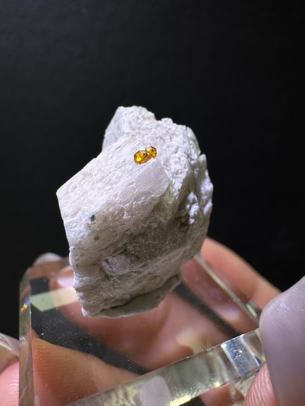 Spessartine garnet from Fujian, China, individual mineral specimen view 1