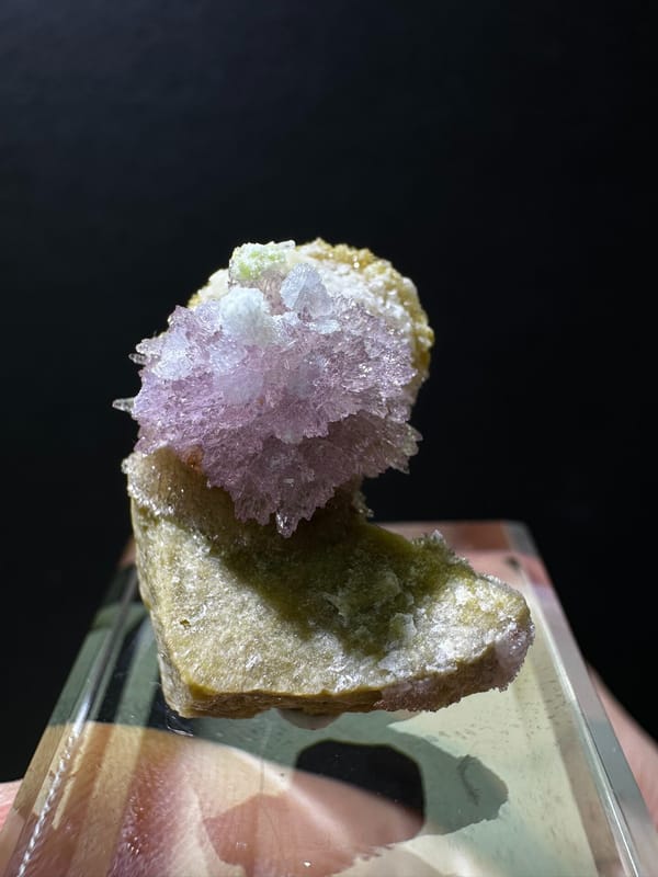 Creedite from Guizhou, China, individual mineral specimen view 1