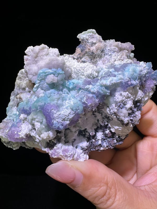 Gibbsite from Guizhou, China, individual mineral specimen view 5