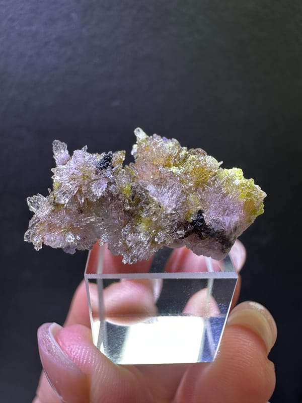 Creedite from Guizhou, China, individual mineral specimen view 5