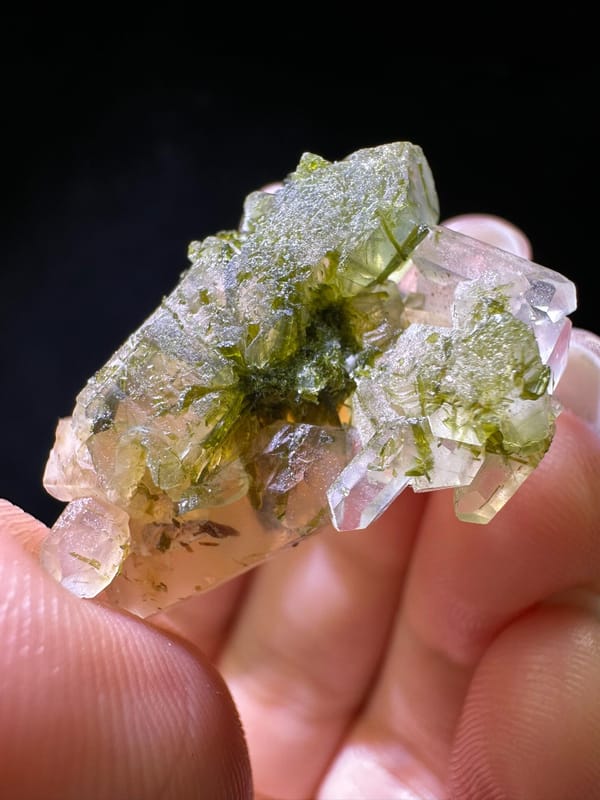 Quartz from Pakistan, individual mineral specimen view 3
