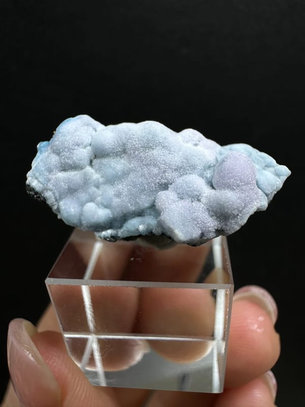 Source-recorded botryoidal mineral from Yunnan, China, individual mineral specimen view 3