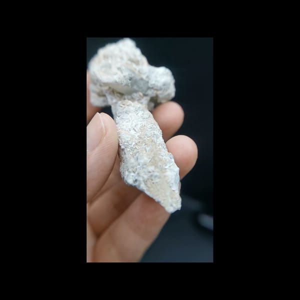 Mushroom-shaped quartz and calcite from Inner Mongolia — alternate side view