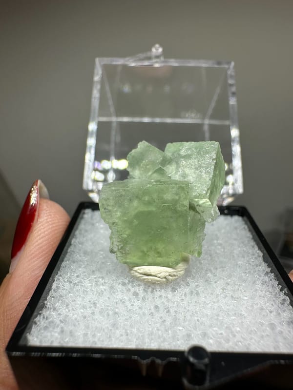 Fluorite from Xianghualing, Hunan, China, individual mineral specimen view 1